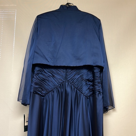 Ignite evenings chiffon long dress and jacket - Picture 5 of 12